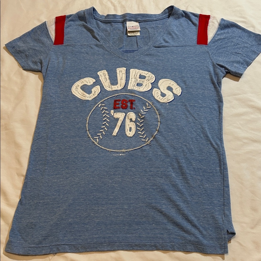 5th & Ocean Light Blue 'Cubs 76' Short Sleeve Tee with Red Shoulder Tabs
